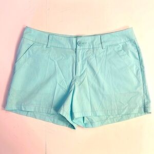 NWOT Women’s Columbia Size 12 Aqua Blue Shorts